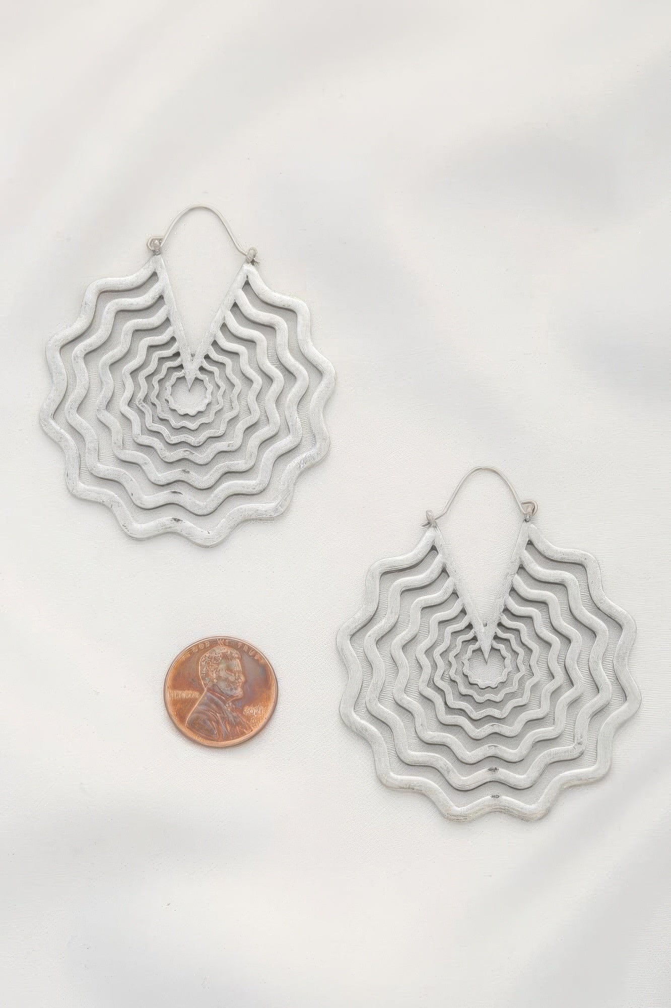 Spider Web Shape Metal Dangle Earring